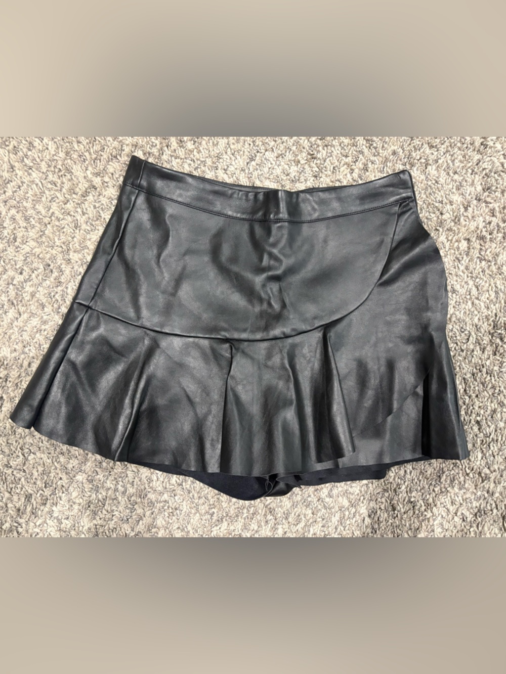 Do + Be Black Pleather Leather Mini Skirt Medium EUC